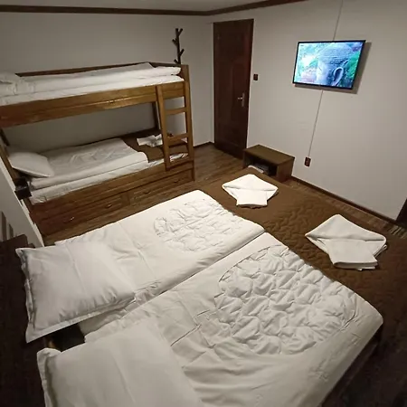 Detached рилски кът