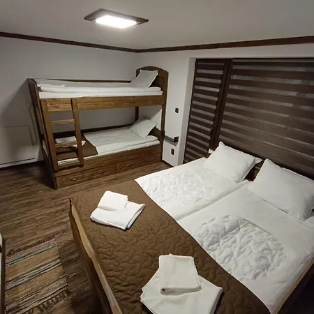 Detached рилски кът Madzhare