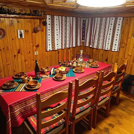 Detached рилски кът بيت ضيافة Madzhare