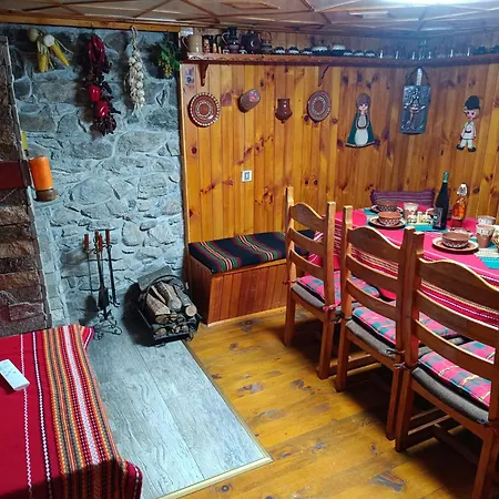بيت ضيافة Detached рилски кът Madzhare