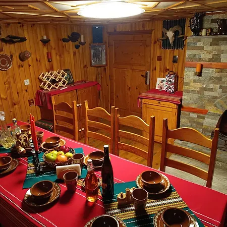 Guest house Detached рилски кът Madzhare